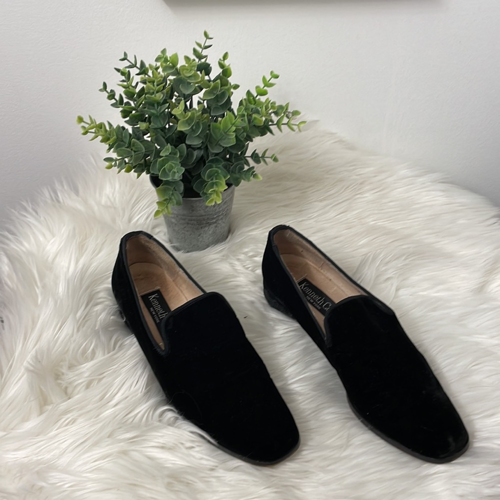 Vintage velvet Kenneth Cole leather bottom shoes